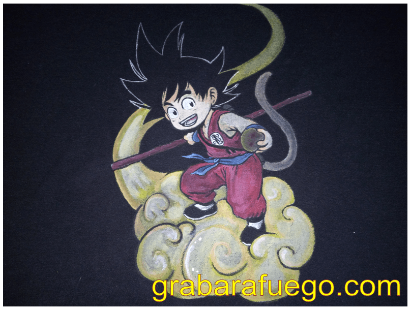 camiseta goku nube.png