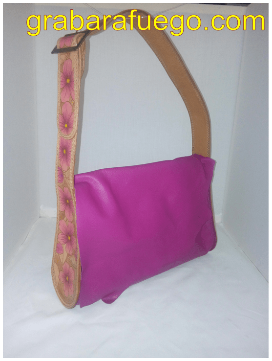 bolso fucsia.png